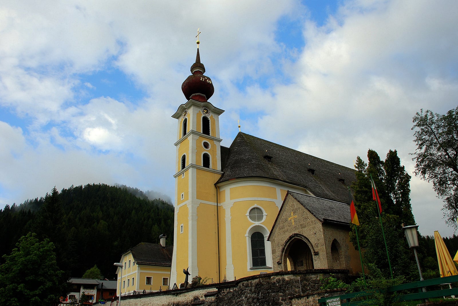 Standortansicht von Pfarrkirche Waidring in Waidring