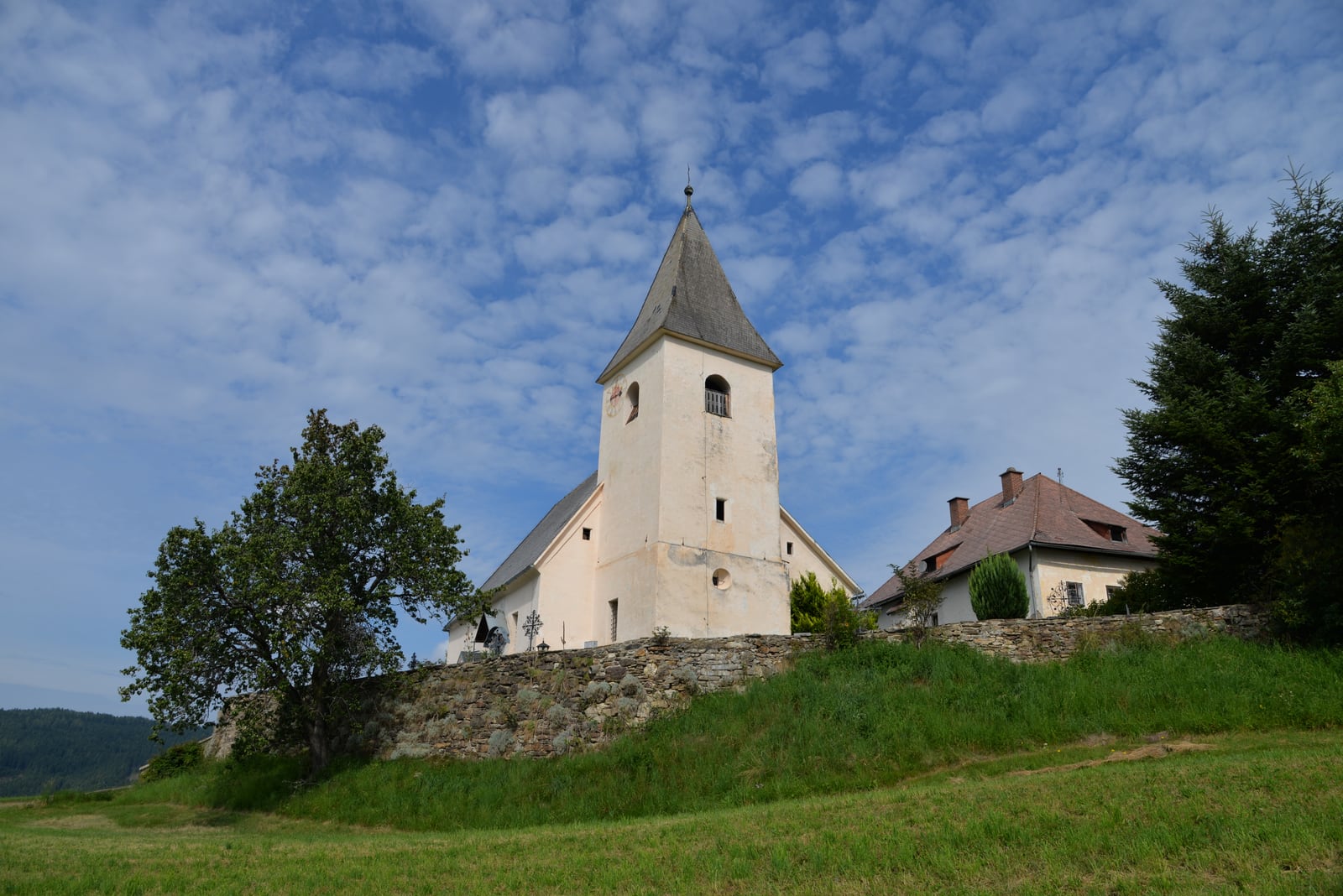 Standortansicht von Pfarrkirche St Johann am Pressen in Hüttenberg