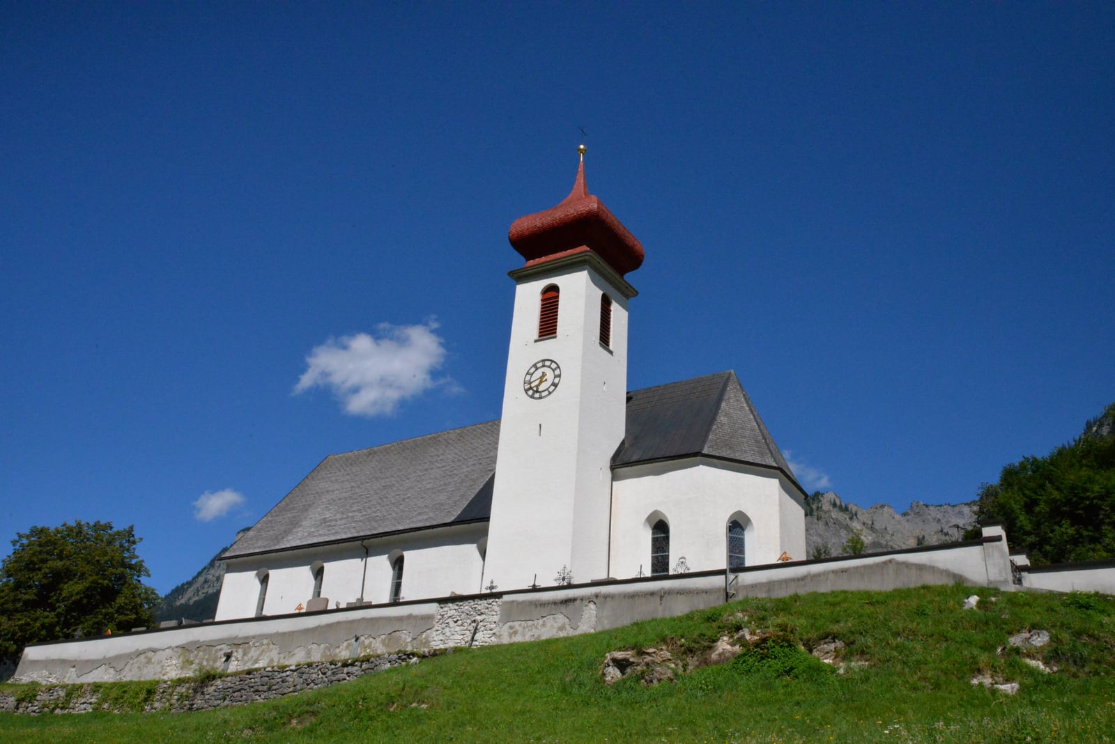 Standortansicht von Pfarrkirche Dalaas in Dalaas