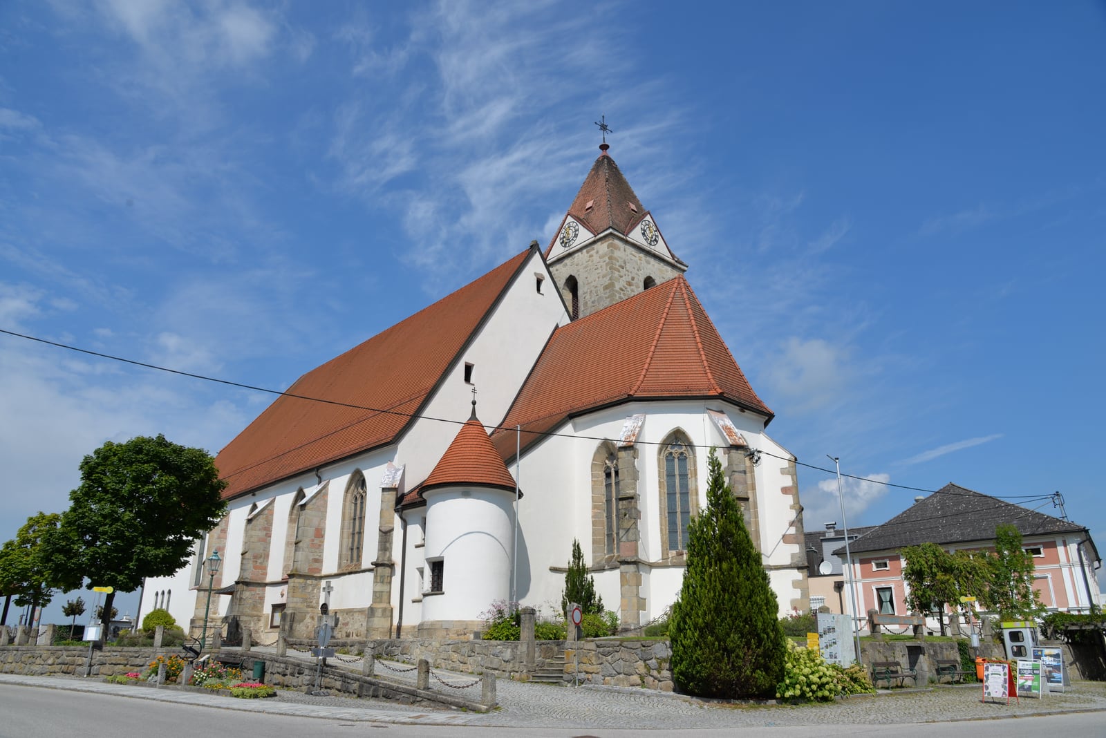 Standortansicht von Pfarrkirche Tragwein in Tragwein